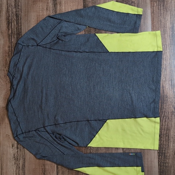Smartwool Merino Sport Long-Sleeve Crew Size Large In Gray & Fluorescent Green - Picture 6 of 10